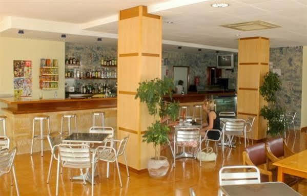 Hotel Hostal Residencia Nicolau Sant Antoni de Portmany Zewnętrze zdjęcie